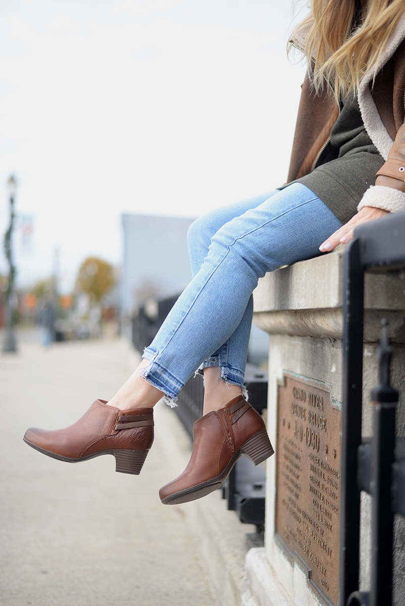 clarks emslie twist boots